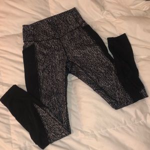 Lulu Women’s Size 6 Align Leggings